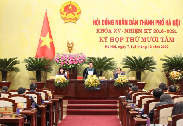 Chất vấn việc thực hiện Quy tắc ứng xử của cán bộ, công chức, viên chức, người lao động, Quy tắc ứng xử nơi công cộng